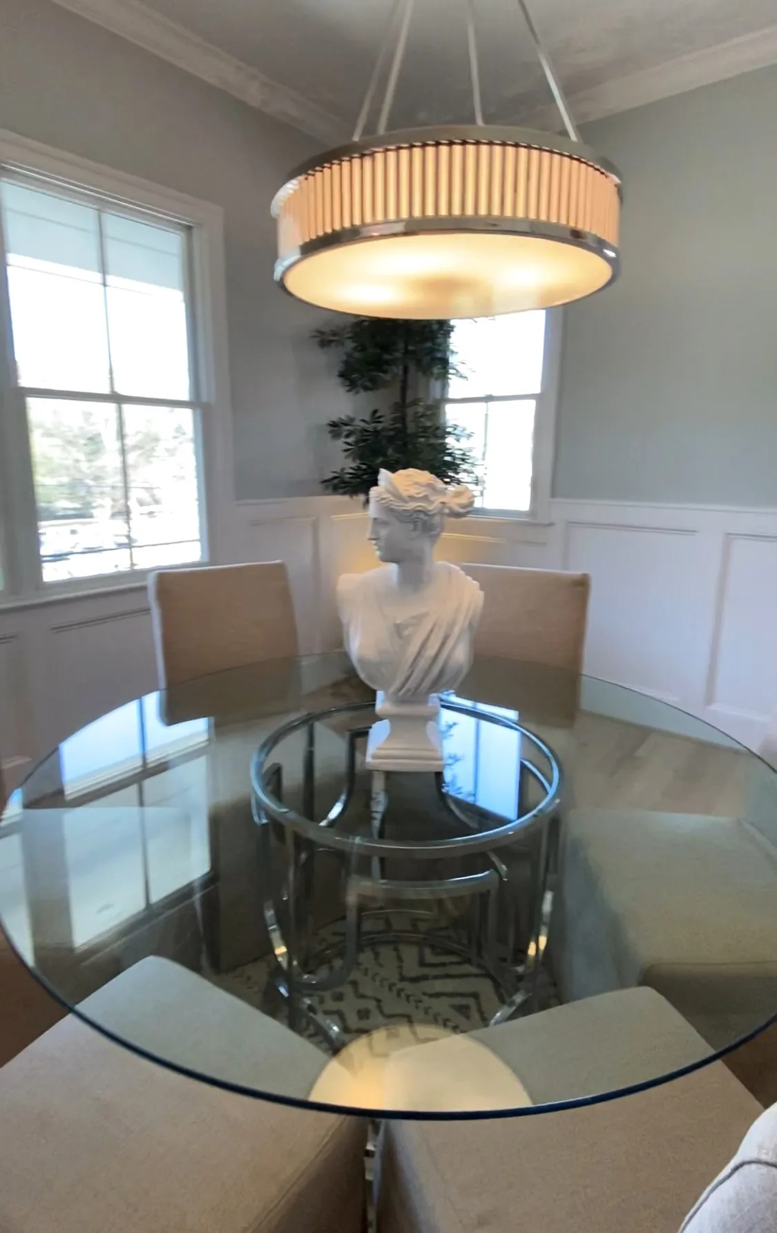 Top 3 Amazon Chic Centerpieces I use in my M- million staged homes!